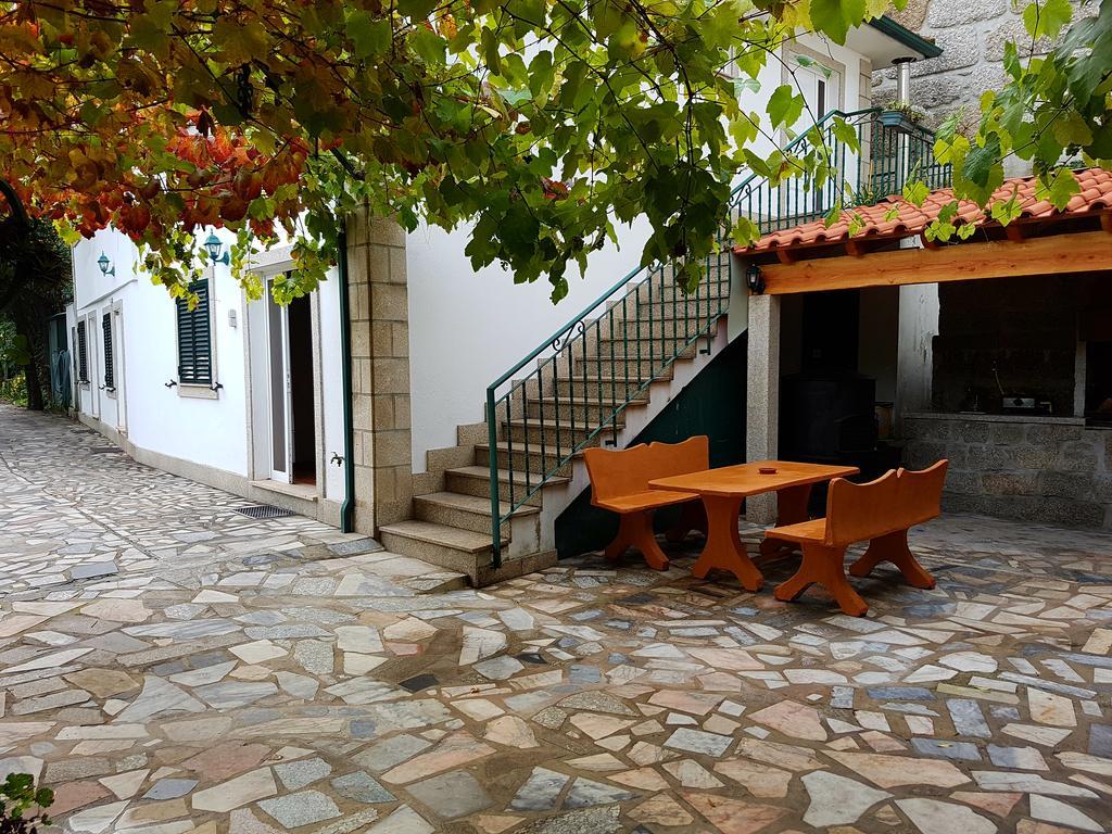 Casa Dos Santos Alojamento - Guest House Geres Exterior foto